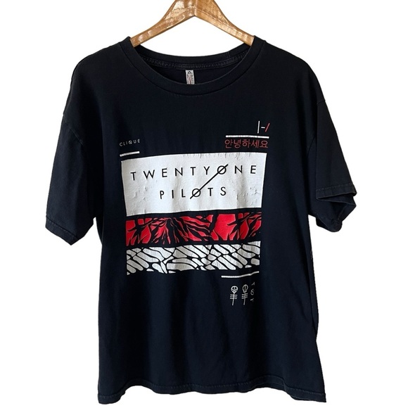 Twenty One Pilots Clique Band Tour Graphic T-Shirt Mens Size Large - Picture 1 of 3